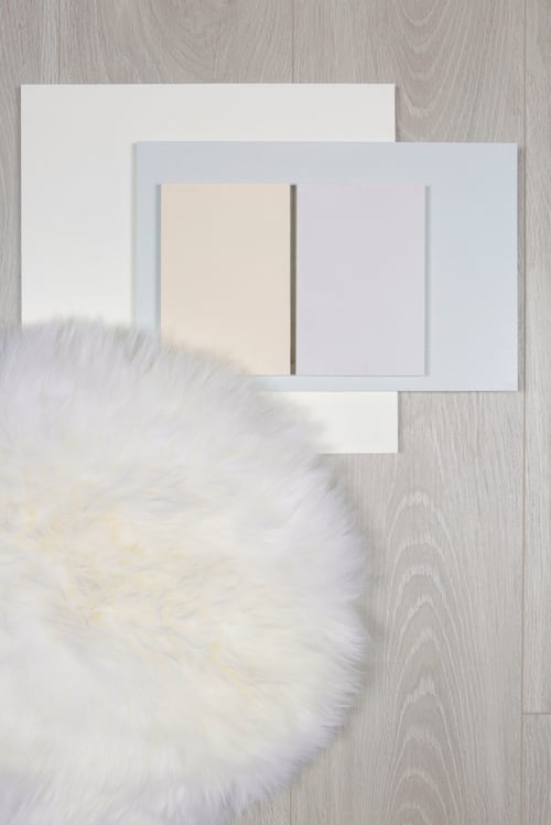 cloud dancer contrast moodboard blue silver grey_lam_berryalloc_pic