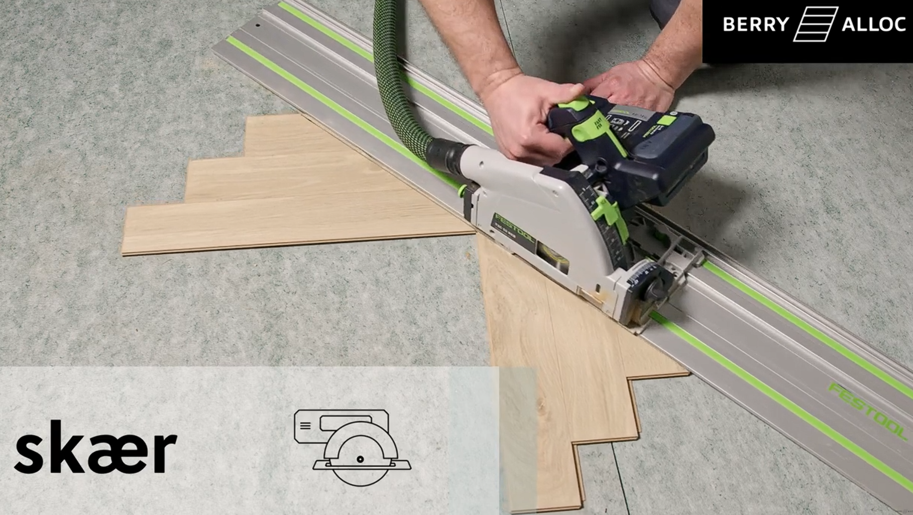 Floating installation of a Chateau herringbone laminate floor-cut-Danish version