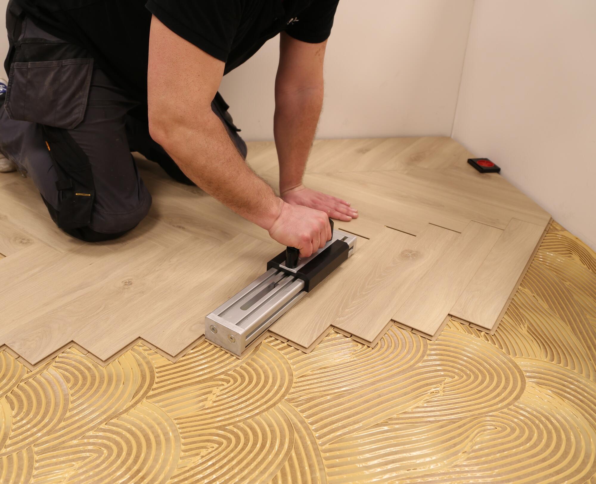 wood floor glue_acc_berryalloc_tsh